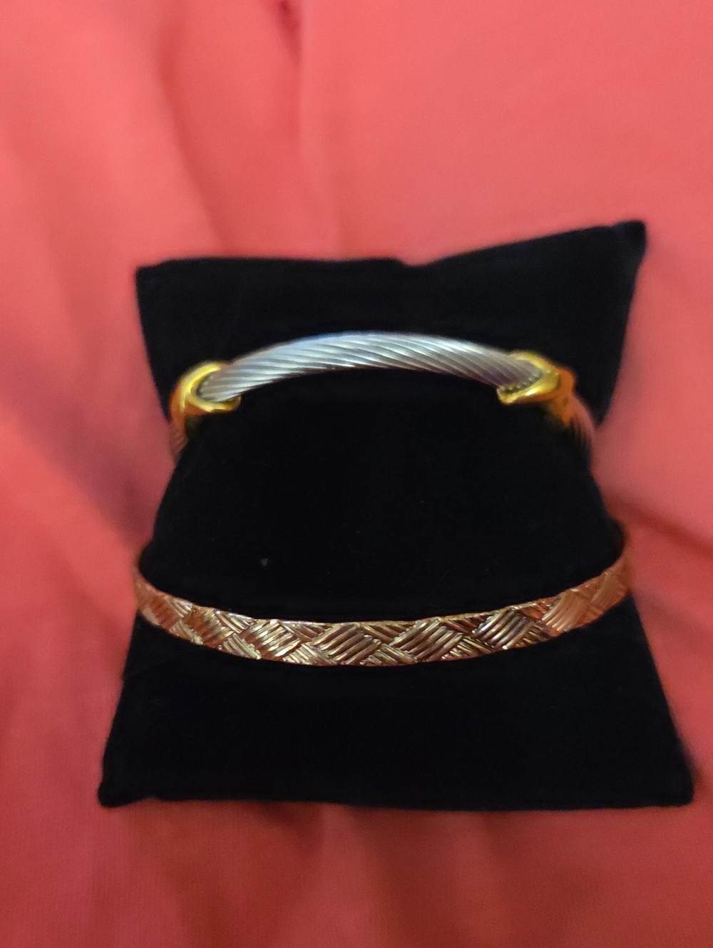 Gold and Silver Tone Women's Bangle Bracelet Set 2, NWOT